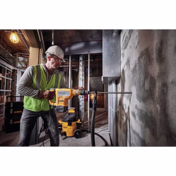 Martello-Demo-perforatore-DEWALT-d2614k-noleggio-arzignano-vicenza-parise2